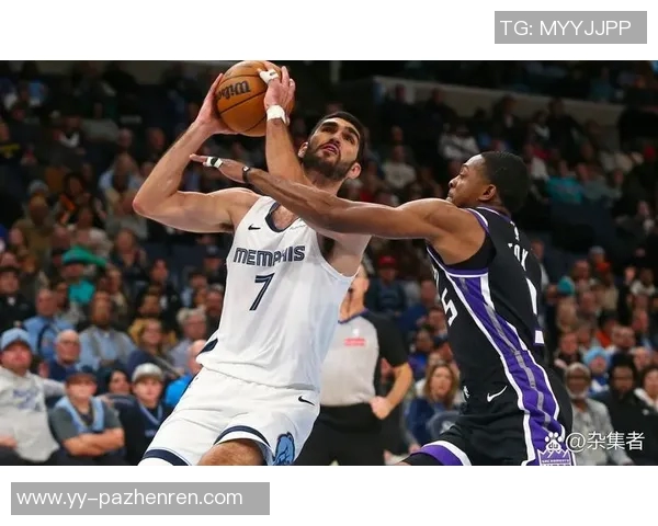 一锤定音！德罗赞强攻打成2+1，国王将分差拉开到6分杀死比赛